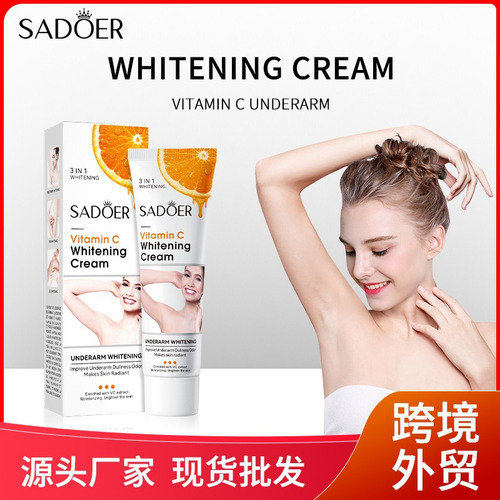 O Creme Clareador Axilar Com Vitamina C Hidrata E Nutre
