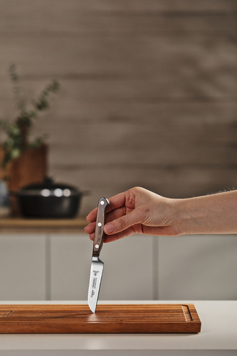 Cuchillo para Frutas y Verduras Tramontina Century Wood con Lámina de Acero Inoxidable y Mango de Madera Tratada Castaño 3"