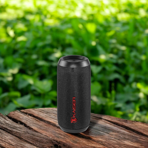 Bocina Recargable Bluetooth Kaiser A prueba De Salpicaduras Mini Bocina Con Potencia de audio 5 W Bocina Portátil Apta Para Uso de Exteriores Con Batería Recargable De Hasta 8 H Negro