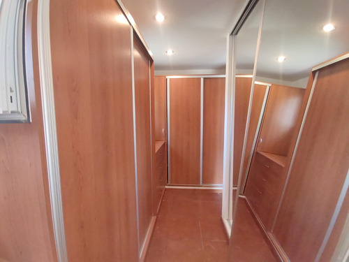 Casa De 4 Dormitorios En Barrio Privado San Joaquín, Exaltación De La Cruz
