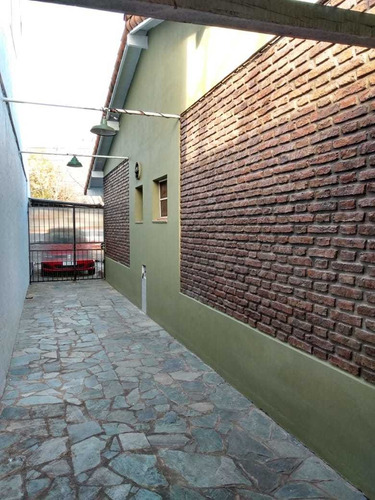 Imagen 5 de 14 de Casa Para 2 Familias En Venta En Banfield Oeste