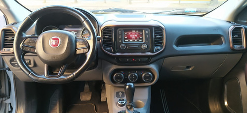 Imagen 13 de 19 de Fiat Toro 2.0 Volcano 4x4 At