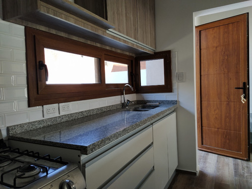 Imagen 10 de 24 de Dúplex De Categoría A Estrenar En Venta En City Bell-amplio Lote-