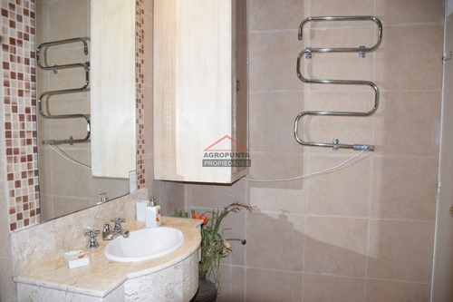 Apartamento En Península 2 Dormitorios - Ref: 5187
