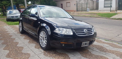Volkswagen Bora 1.8 Highline T 180cv Cuero 2012