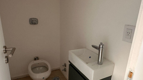 Departamento 2 Ambientes En Venta. Caballito. Amenities.