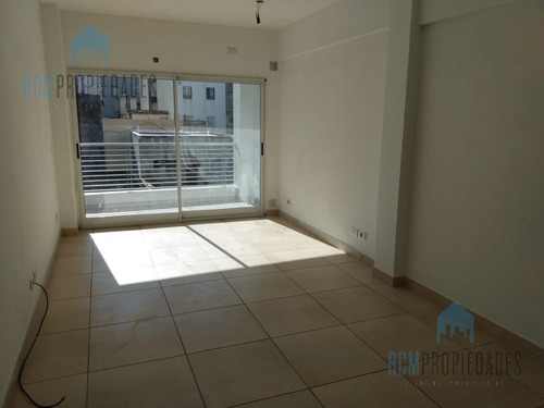 Imagen 11 de 11 de 1 Y1/2 Ambiente C/ Balcón - San Cristóbal