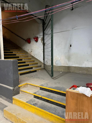 Imagen 15 de 21 de Ex Cine Continental Lote Propio Apto 2072m² 1200m² Cub. 2 Baños. Oficinas. Sótano. 1° P. Pullman. Escenario. Oportunidad!!