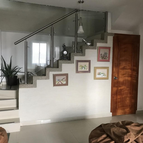 Imagen 6 de 12 de Penthouse En Venta Mañongo Naguanagua Valencia