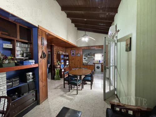 Imagen 4 de 9 de Casa - Lomas De Zamora Oeste