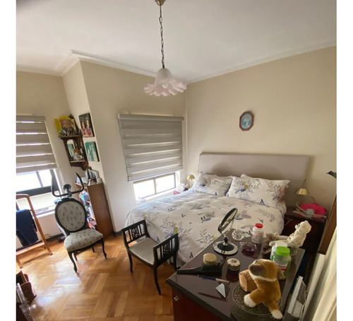 Vendo 2 Excelentes/amplios Deptos Antiguos Pero Remodelados