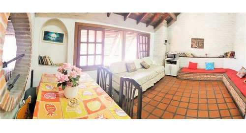 Imagen 19 de 23 de Magnifica Casa En Venta De 5 Ambientes Con Cochera En Remedios De Escalada