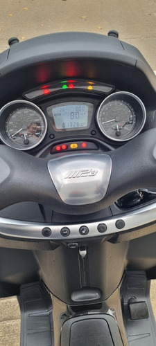 Imagen 11 de 25 de Piaggio Mp3 500