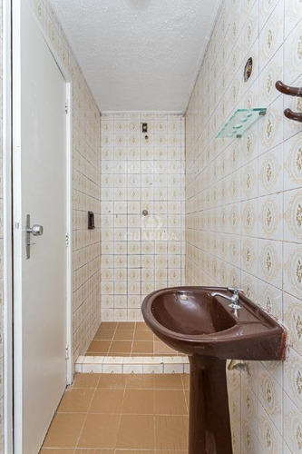 Imagem 16 de 18 de Exclusividade Guarida: Apartamento Diferenciado Com Pátio, Jk, Localizado No Bairro Petrópolis. - 11524