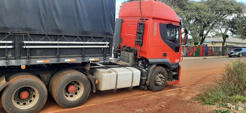 Imagem 1 de 11 de Iveco Stralis