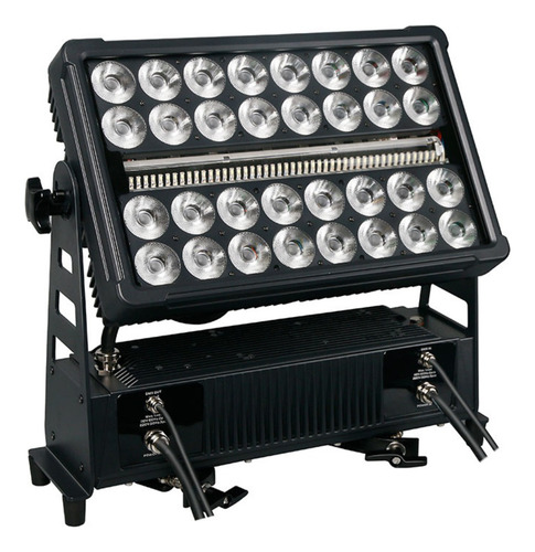 Ribalta P28 Led Outdoor 32x40w Rgbw Strobo 3000w Case Com 3