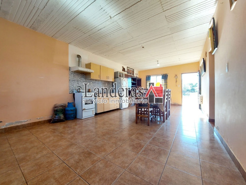 Imagen 6 de 19 de Venta En Block - Dos Casas 3 Amb. - Sobre Lote Propio.