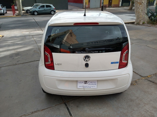 Volkswagen Up Move 2015