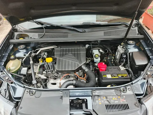 Renault Logan 1.6 Life