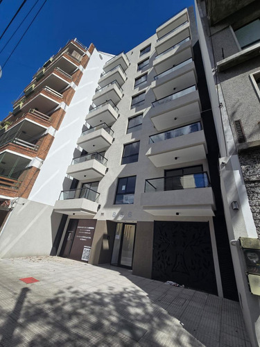 Venta - 2 Ambientes C/balcón - A Estrenar - Floresta