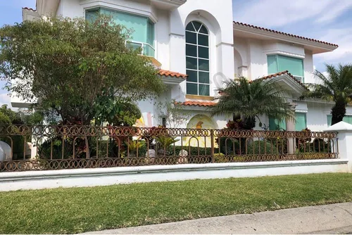 Se Vende Residencia En Lomas De Cocoyoc, Morelos