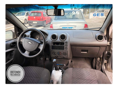 Ford Fiesta 1.0 MPI PERSONNALITÉ 8V GASOLINA 4P MANUAL