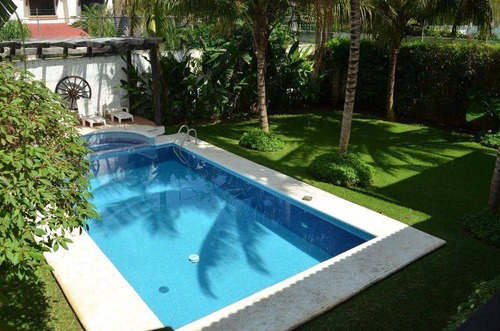Imagen 28 de 28 de Bellisima Casa Grande En Venta En Cancun !!! C1865