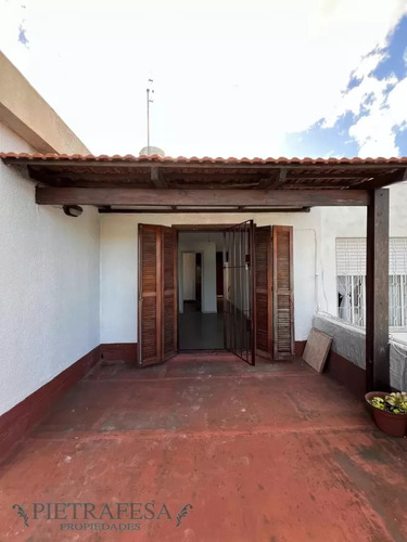 Apto En Venta 2 Dormitorios, 1 Baño Y Terraza-brazo Oriental