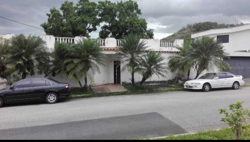 Imagen 2 de 6 de Casa A Actualizar En Colinas De Guataparo