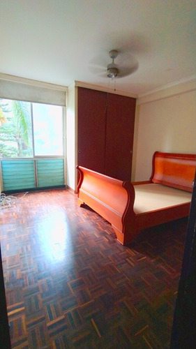 Imagen 19 de 27 de Venta Campo Alegre Chacao Económico 4h 2b 1p 04125610527