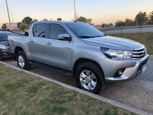 Toyota Hilux Srv 2.7 4x2 Nafta