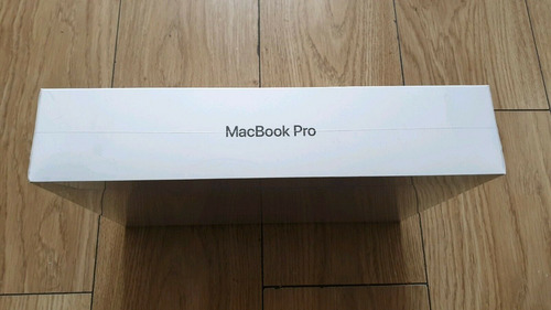 Imagen 2 de 4 de Apple Macbook Pro 15 4 2.9 Ghz I7 16gb 512gb Ssd Touch Bar
