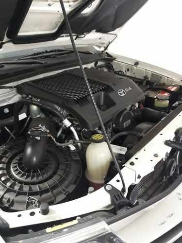 Imagem 4 de 10 de Toyota Sw4 2015 3.0 Srv 7l 4x4 Aut. 5p