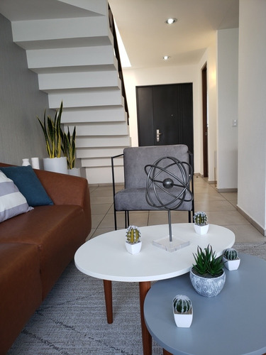 Casa En Venta En Toluca, Fraccionamiento Aurea