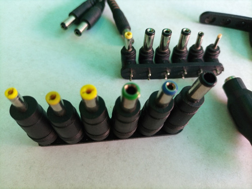 Imagen 9 de 10 de Puntas De Adaptadores De Corriente De Laptop