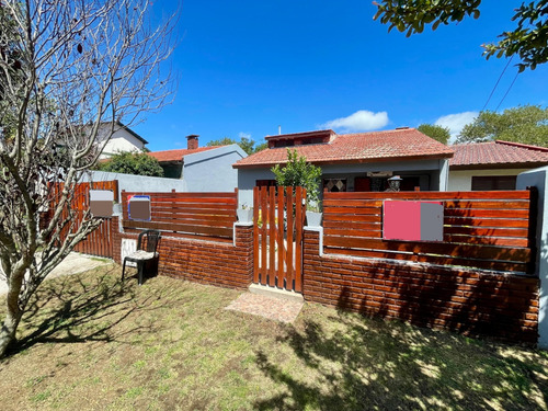 Venta Casa 4 Dormitorios Costa Azul Con Cochera