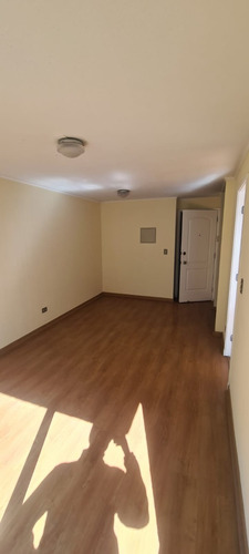Excelente Departamento Metro Sta Lucia Y Catolica
