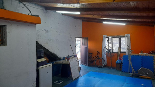 Imagen 6 de 13 de Venta Local 100 M Cubiertos Y 230 M Descubiertos - Quilmes Oeste