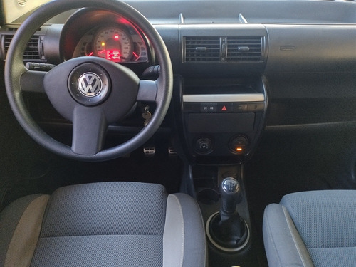 Imagem 10 de 11 de Volkswagen Crossfox 2008 1.6 Total Flex 5p