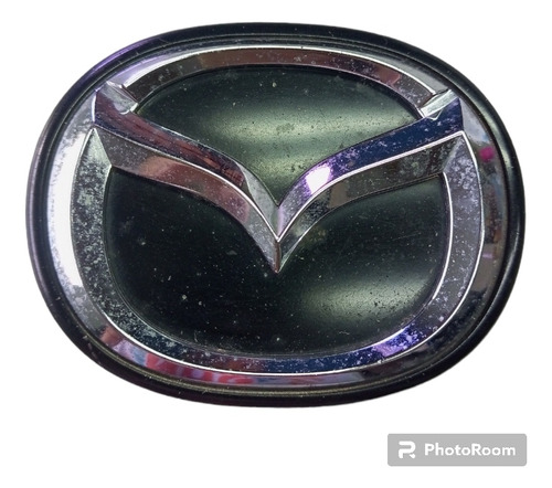 Emblema Mazda 323 Usado