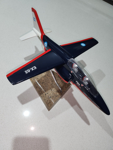 Maqueta Avion De Resina Ia-63 Pampa 