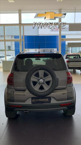 Volkswagen Crossfox 1.6 MI FLEX 8V 4P MANUAL