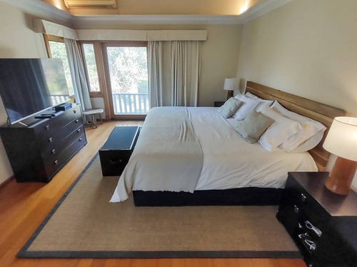 Imagen 17 de 30 de Espectacular Casa En Venta 9 Ambientes En Village Golf And Tennis Country Club, Pilar
