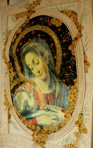 Imagem 9 de 10 de Arte Sacra Estampa Parede Bordado A Mão Nossa Senhora Jesus