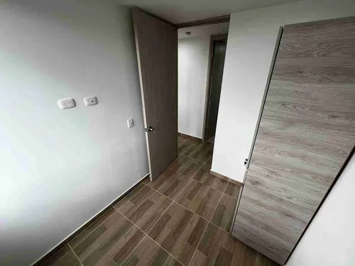 Apartamento En Arriendo En Frailes/dosquebradas (279057310).