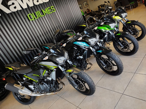 Imagen 3 de 25 de Kawasaki Z400 ( No Yamaha Mt03 Ktm Duke 390 ) Permuto