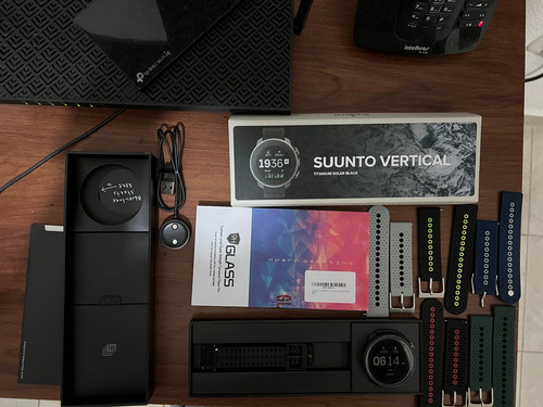 Suunto Vertical Titanium Solar + 5 Correas + Crsital Protect Negro Sport Negro Negro (Usado)