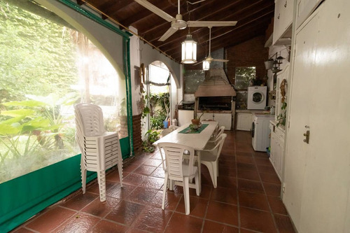 Imagen 16 de 30 de Excelente Casa De 4 Ambientes En Venta En Martinez!!