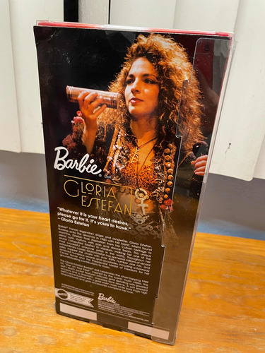 Muñeca Collector Barbie Gloria Stefan En Caja Sin Detalles (Usado)