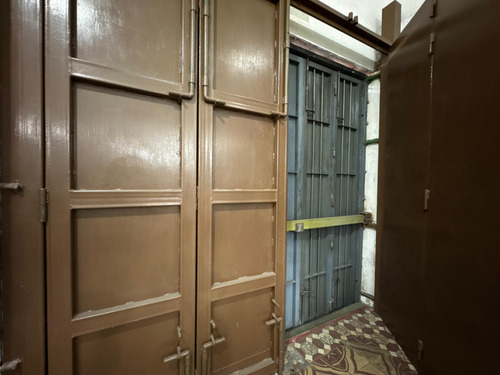 Local Comercial En Alquiler Zona Colonial De Petare 540 Mts